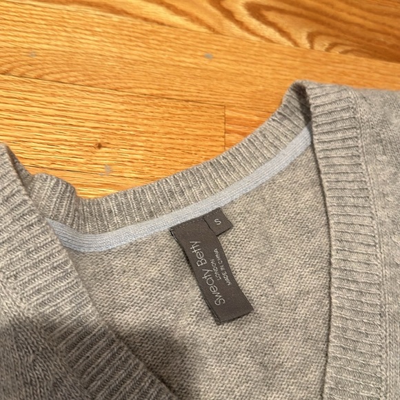 Sweaty Betty 100% Wool Set - Picture 2 of 7